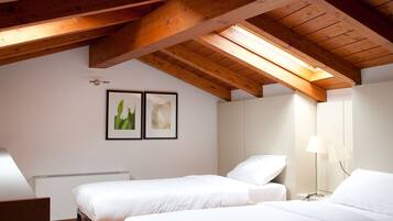 Apartment, 1 Schlafzimmer, Zwischengeschoss (Soppalco) | Hochwertige Bettwaren, Zimmersafe, Bügeleisen/Bügelbrett, Babybetten