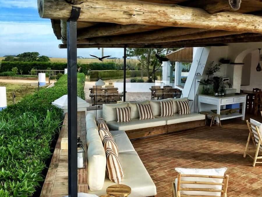 32-inch LCD TV with digital channels, TV