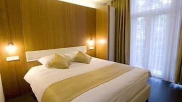 Minibar, in-room safe, desk, soundproofing