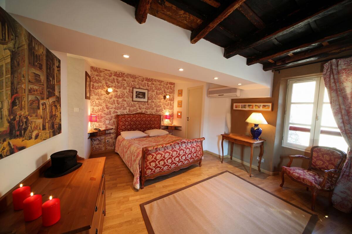 deluxe double room | 1 bedroom, premium bedding, tempur-pedic beds, minibar