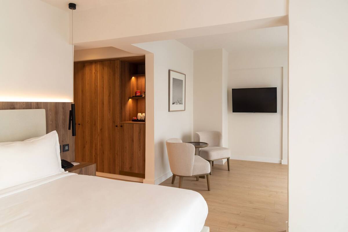 1 bedroom, minibar, in-room safe, desk