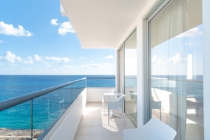 Mediterranean Suite sea view | Terrace/patio