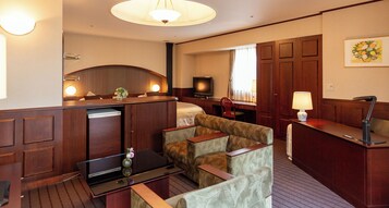 Herbergi - reyklaust (Junior Suite) | Dúnsængur, skrifborð, myrkratjöld/-gardínur, hljóðeinangrun