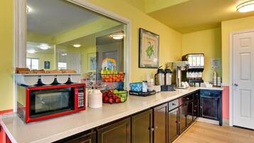 Free daily continental breakfast