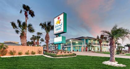 The Island Hotel Near Beach Port Aransas
