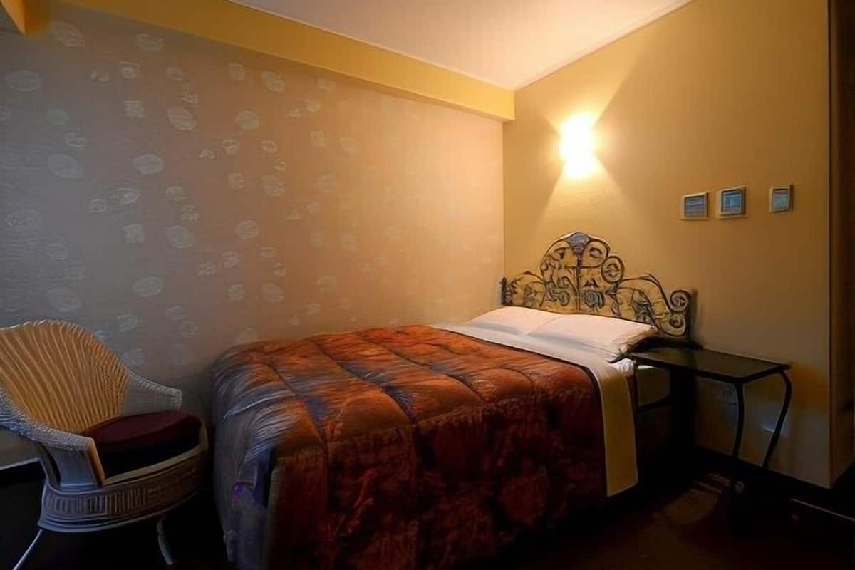 Couette en duvet d'oie, matelas mémoire de forme, bureau