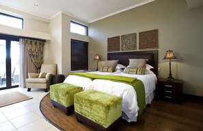 Literie hypoallergénique, minibar, coffres-forts dans les chambres