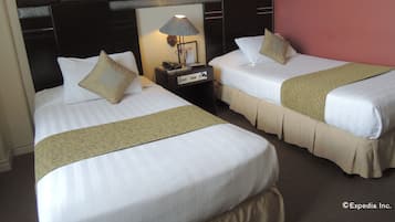 Minibar, in-room safe, desk, free WiFi