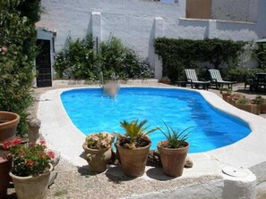 Outdoor pool, pool umbrellas