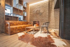 Bar (on property) - Ostend Hotel (Ostend)