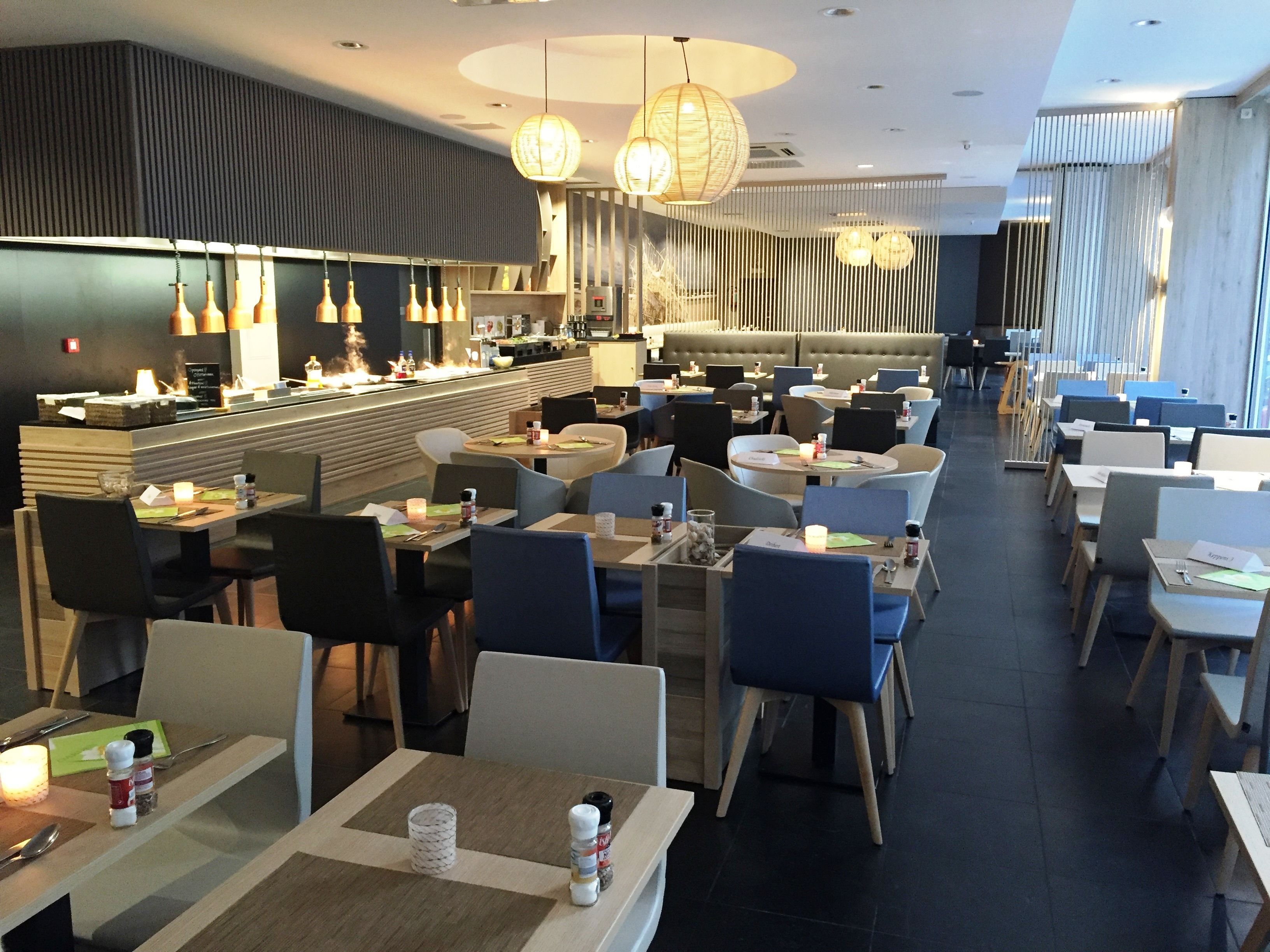 breakfast and dinner served