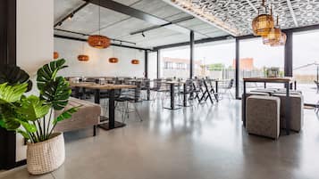 Morgenmadsbuffet hver dag (20 EUR pr. person)