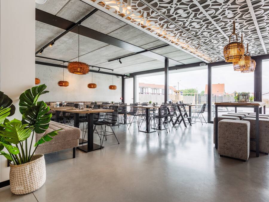 Frukostbuffé varje dag (EUR 22 per person)