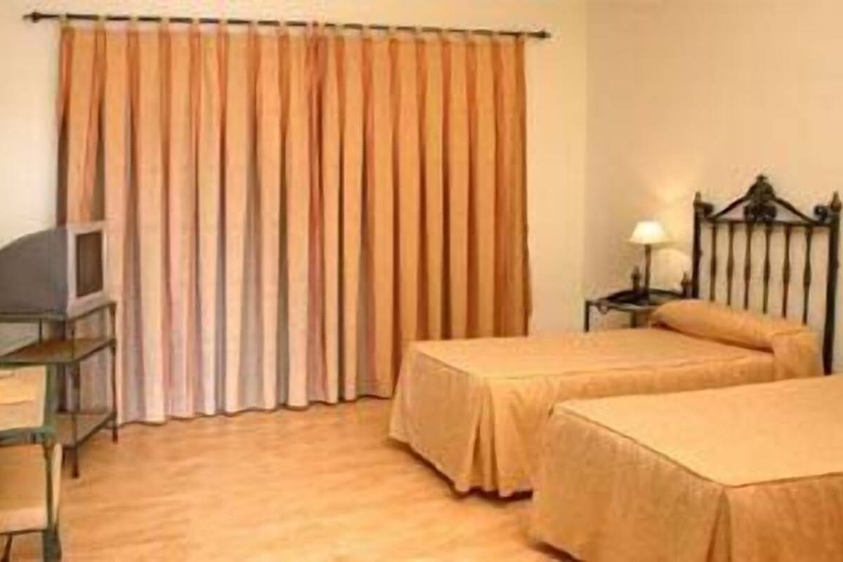 Free WiFi, bed sheets, wheelchair access