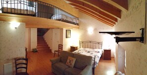 Familien-Suite | Pillowtop-Betten, schallisolierte Zimmer, kostenloses WLAN, Bettwäsche