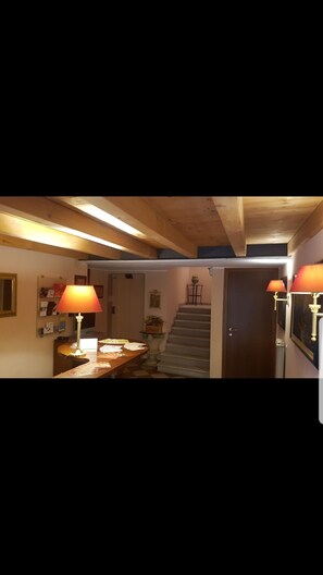 Property entrance - Hotel Capitelli (Trieste)