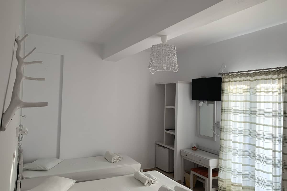 in-room safe, soundproofing, iron/ironing board, free wifi