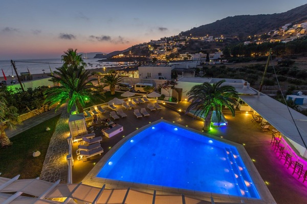 2 outdoor pools, pool umbrellas, sun loungers