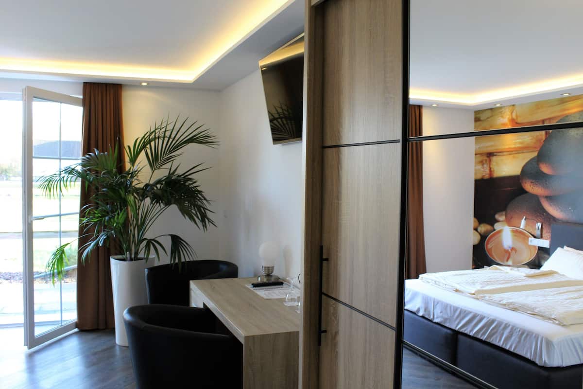 Chambre Double Deluxe, rez-de-chaussée | Chambres insonorisées, lits bébé (gratuits)