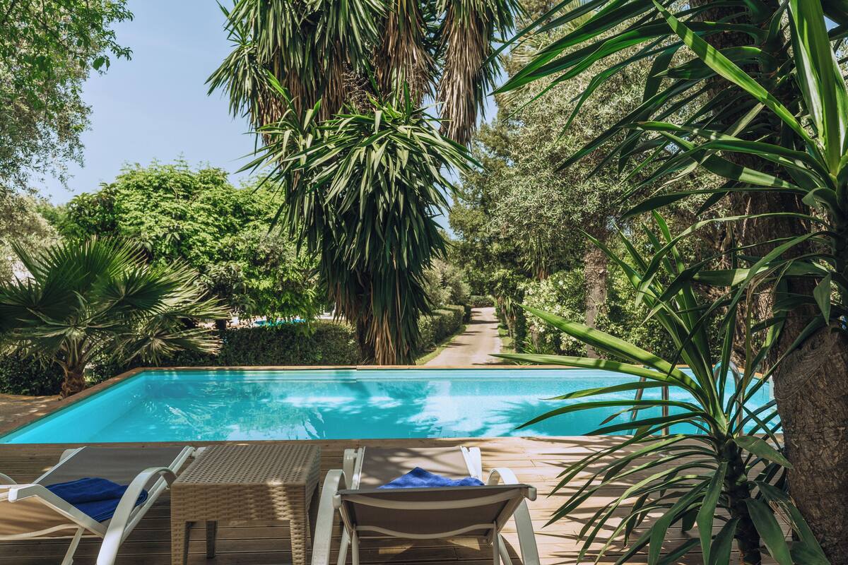 Suite with private pool, 2 Bedrooms | มินิบาร์, ตู้นิรภัยในห้องพัก, โต๊ะทำงาน, ห้องเก็บเสียง
