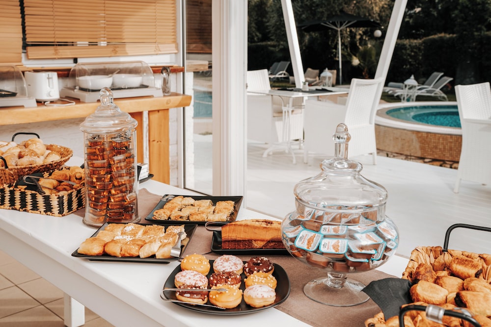 Mr & Mrs White Corfu by null