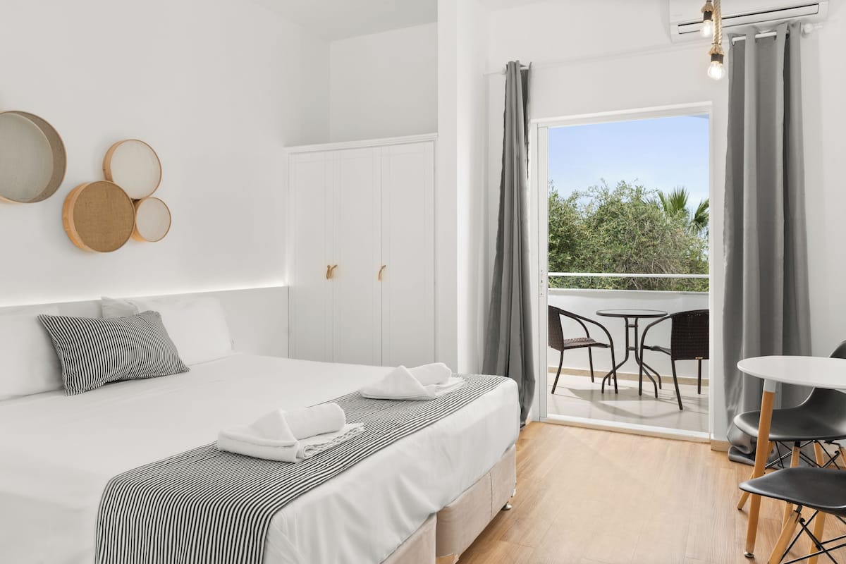 Premium Double Room, Garden View