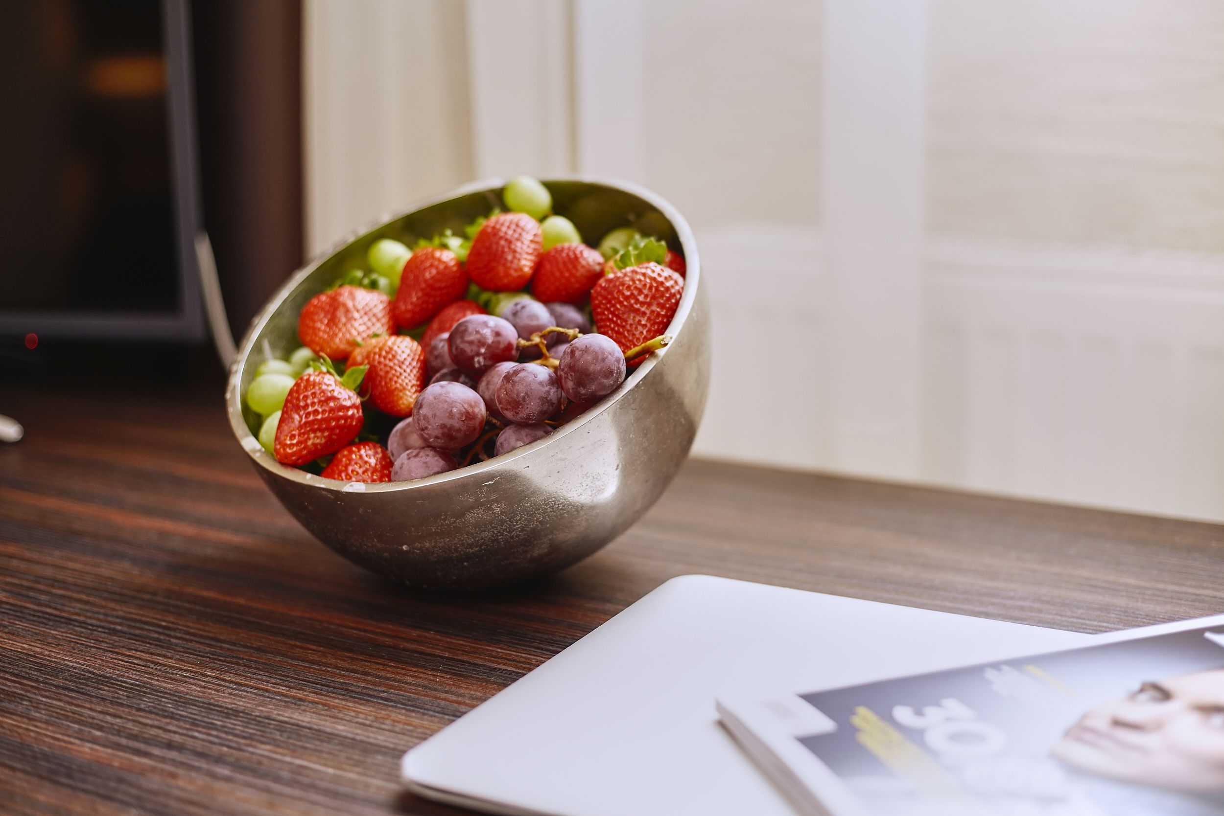 Business Double or Twin Room | Minibar, in-room safe, laptop workspace, soundproofing