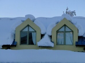 Exterior detail - Hotel La Aldea (El Chalten)