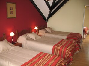 Room - Hotel La Aldea (El Chalten)