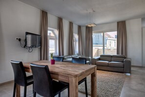 Appartement Penthouse | Repas dans la chambre