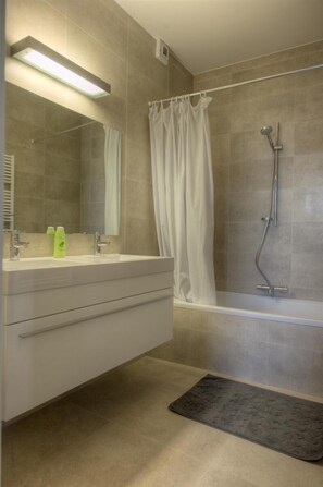 Hair dryer, towels - Place2stay in Ghent (Ghent)