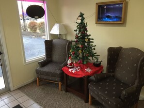 入住/退房自助服務機