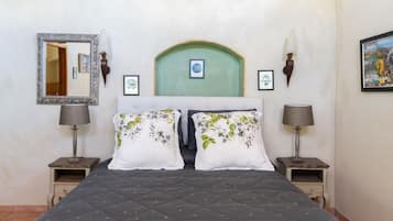 Pacifica | Egyptian cotton sheets, memory foam beds, individually decorated