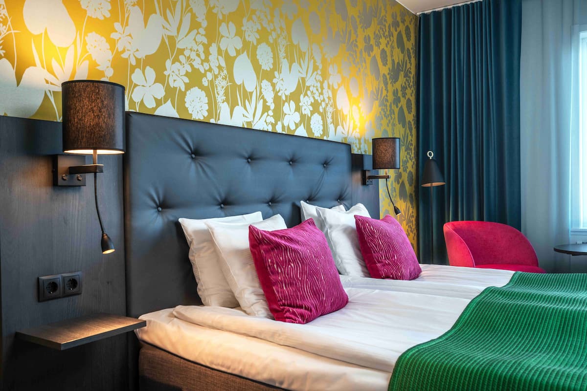 Két bảo mật tại phòng, bàn, truy cập Internet không dây miễn phí