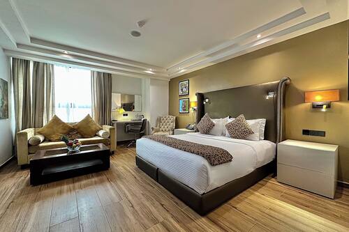 Deluxe Room, 1 King Bed | Egyptian cotton sheets, premium bedding, down comforters