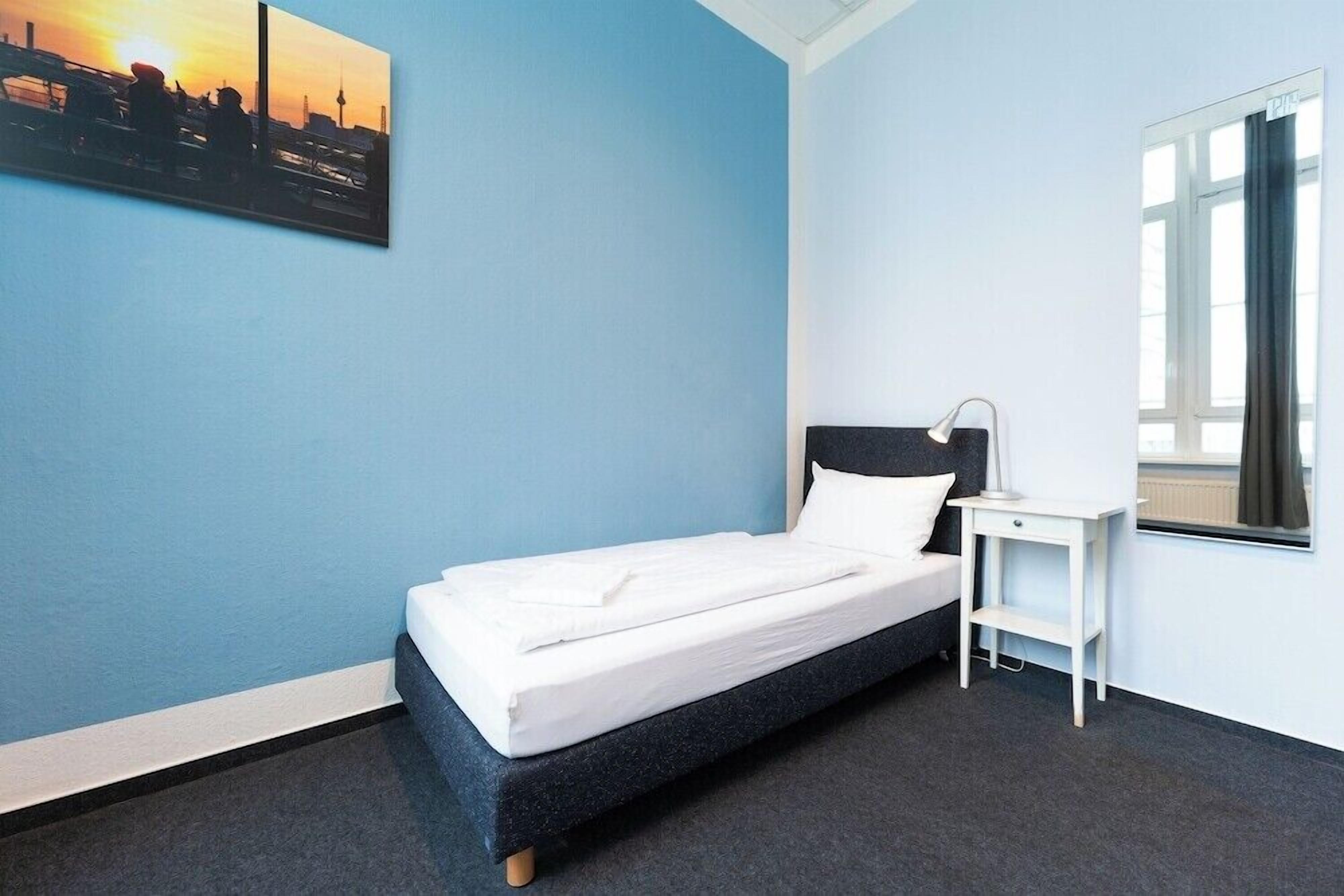 Allergikerbettwaren, Verdunkelungsvorhänge, schallisolierte Zimmer