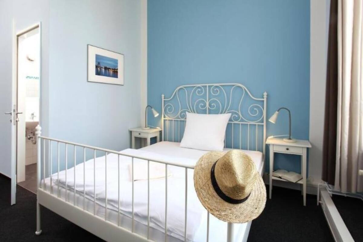 Hypo-allergenic bedding, blackout drapes, soundproofing, free WiFi