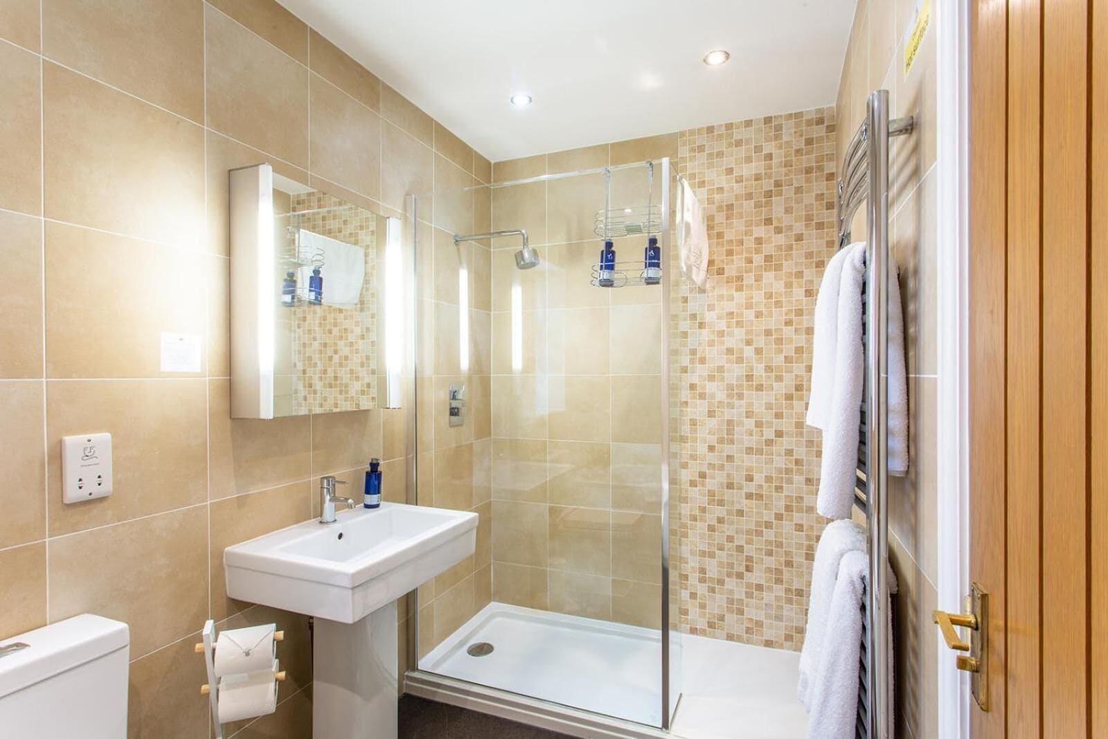 Shower, free toiletries, hair dryer, towels