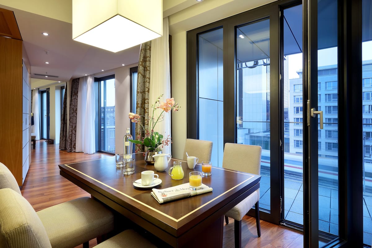 Suite Exécutive (Single Use) | Literie de qualité supérieure, minibar, coffres-forts dans les chambres