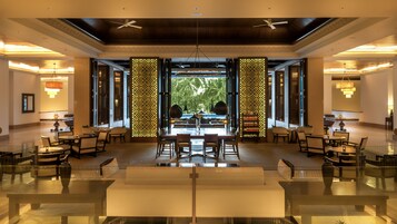 Check-in/check-out kiosk