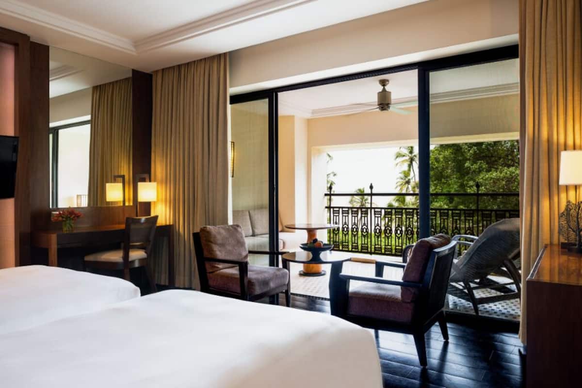 Premium bedding, down comforters, Select Comfort beds, in-room safe