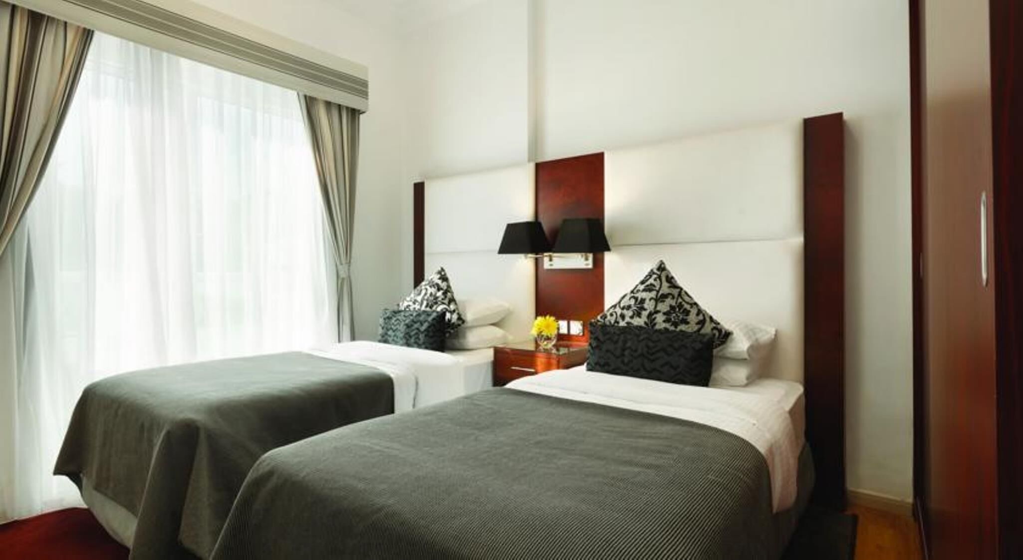 Premium bedding, minibar, in-room safe, desk