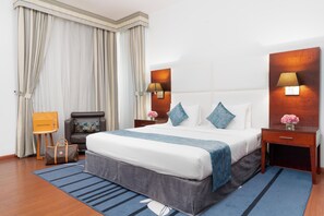 Suite, 3 habitaciones | Ropa de cama de alta calidad y minibar 