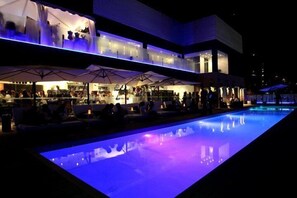 Udendørs pool