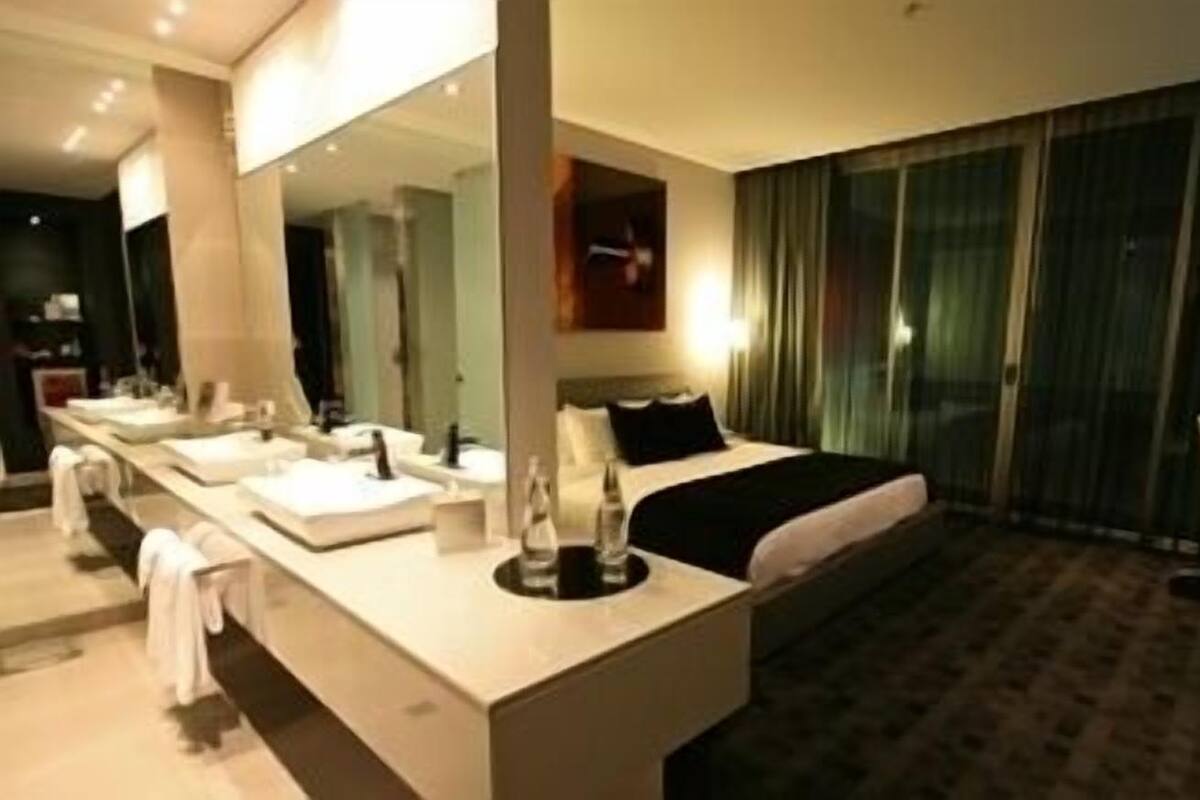Deluxe Room, 1 King Bed