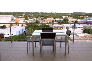 Balcony - Toowoomba Central Plaza Apartment Hotel (Toowoomba)