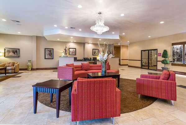 Interior - Comfort Suites Leesville near Fort Johnson (Leesville)