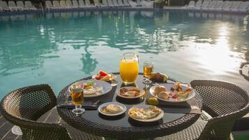 Daily full breakfast (USD 25 per person)