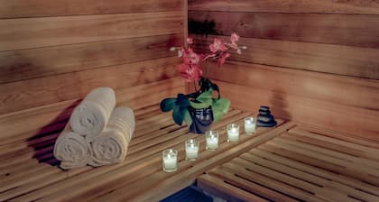 Grass Valley Courtyard Suites