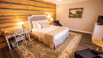 Room, 1 King Bed, Accessible (Guest) | 1 bedroom, premium bedding, Tempur-Pedic beds, minibar